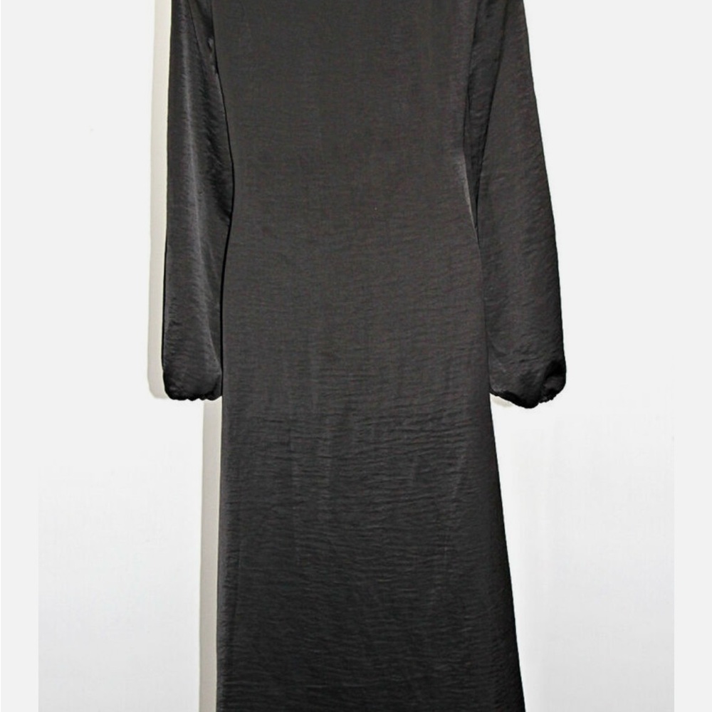 NWT House of Harlow 1960 Ruched Side Cutout CircleSatin Maxi Dress - Picture 3 of 7